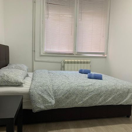 Private Rooms Belgrade Hostel Belgrado Exterior foto