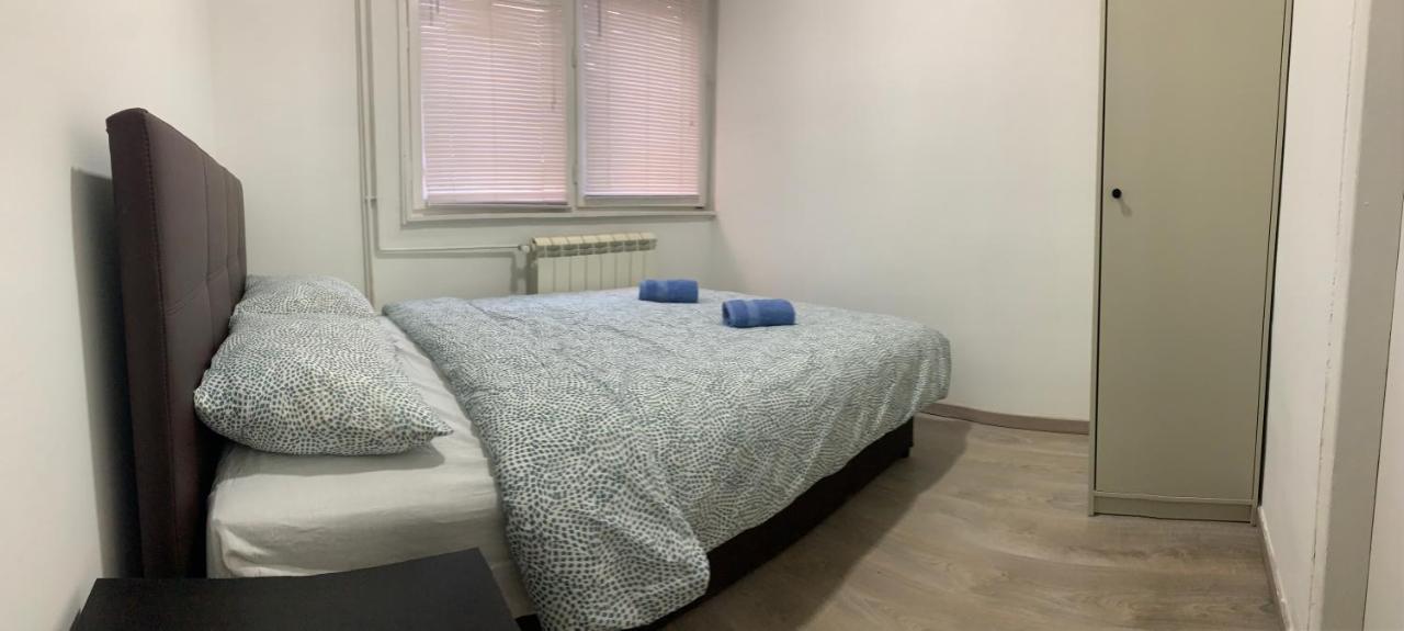 Private Rooms Belgrade Hostel Belgrado Exterior foto