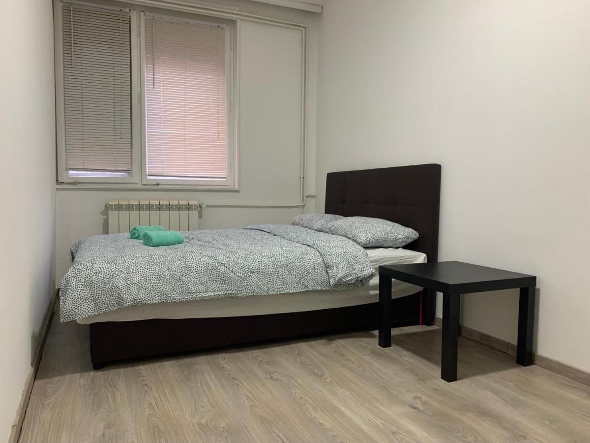 Private Rooms Belgrade Hostel Belgrado Exterior foto