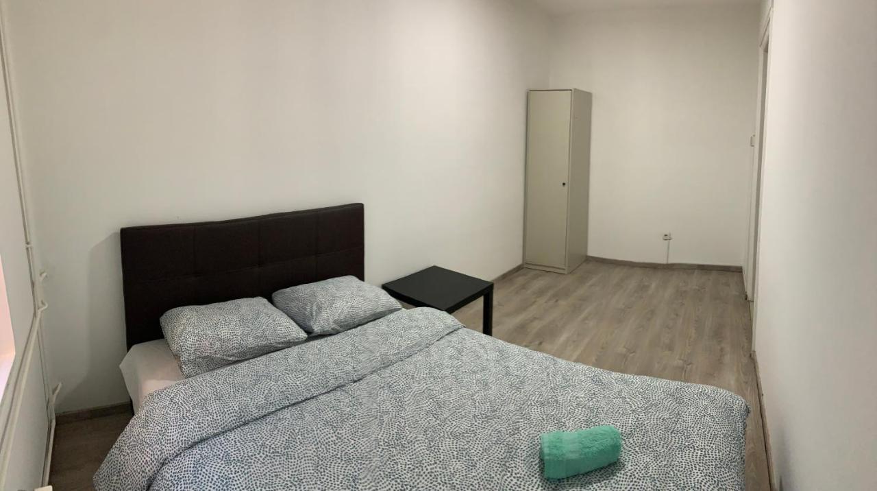 Private Rooms Belgrade Hostel Belgrado Exterior foto
