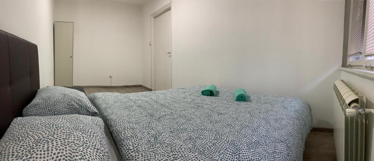 Private Rooms Belgrade Hostel Belgrado Exterior foto